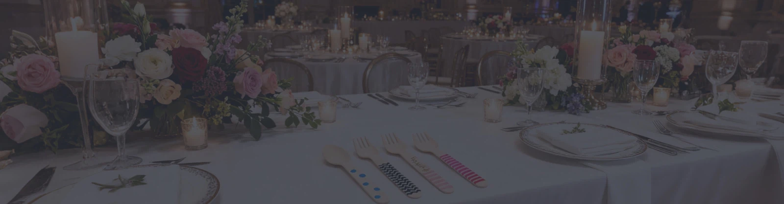 JIAXUN's custom-made eco-friendly wooden tableware is used in high-end outdoor wedding events. JIAXUN's custom-made eco-friendly wooden tableware is used in high-end outdoor wedding events.
